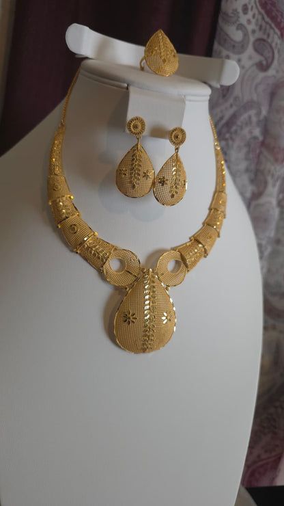 Gold Plated 3 PCS CHOKER SET-N569