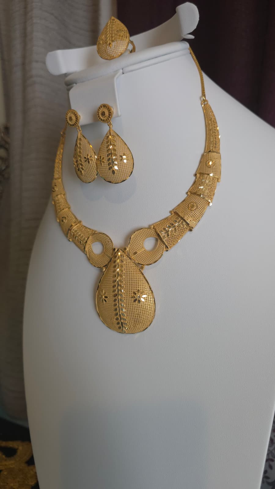 Gold Plated 3 PCS CHOKER SET-N569