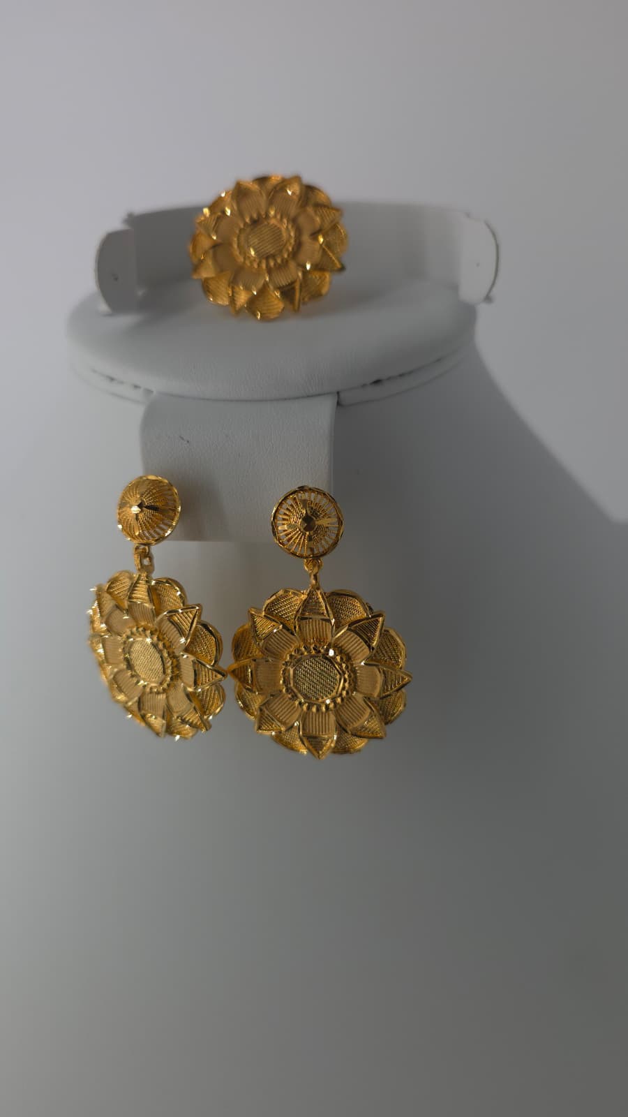2-Piece Gold-Plated Earrings & Ring Set - E27