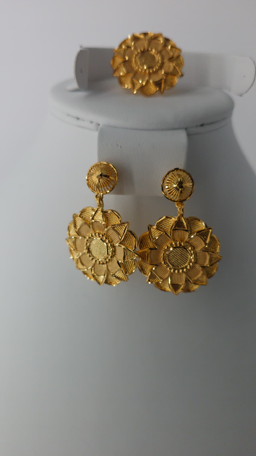 2-Piece Gold-Plated Earrings & Ring Set - E27