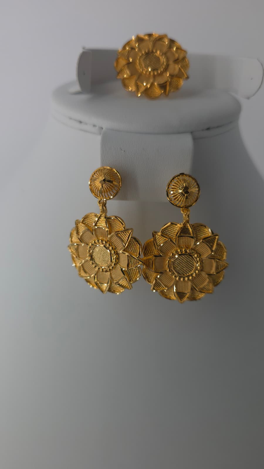 2-Piece Gold-Plated Earrings & Ring Set - E27