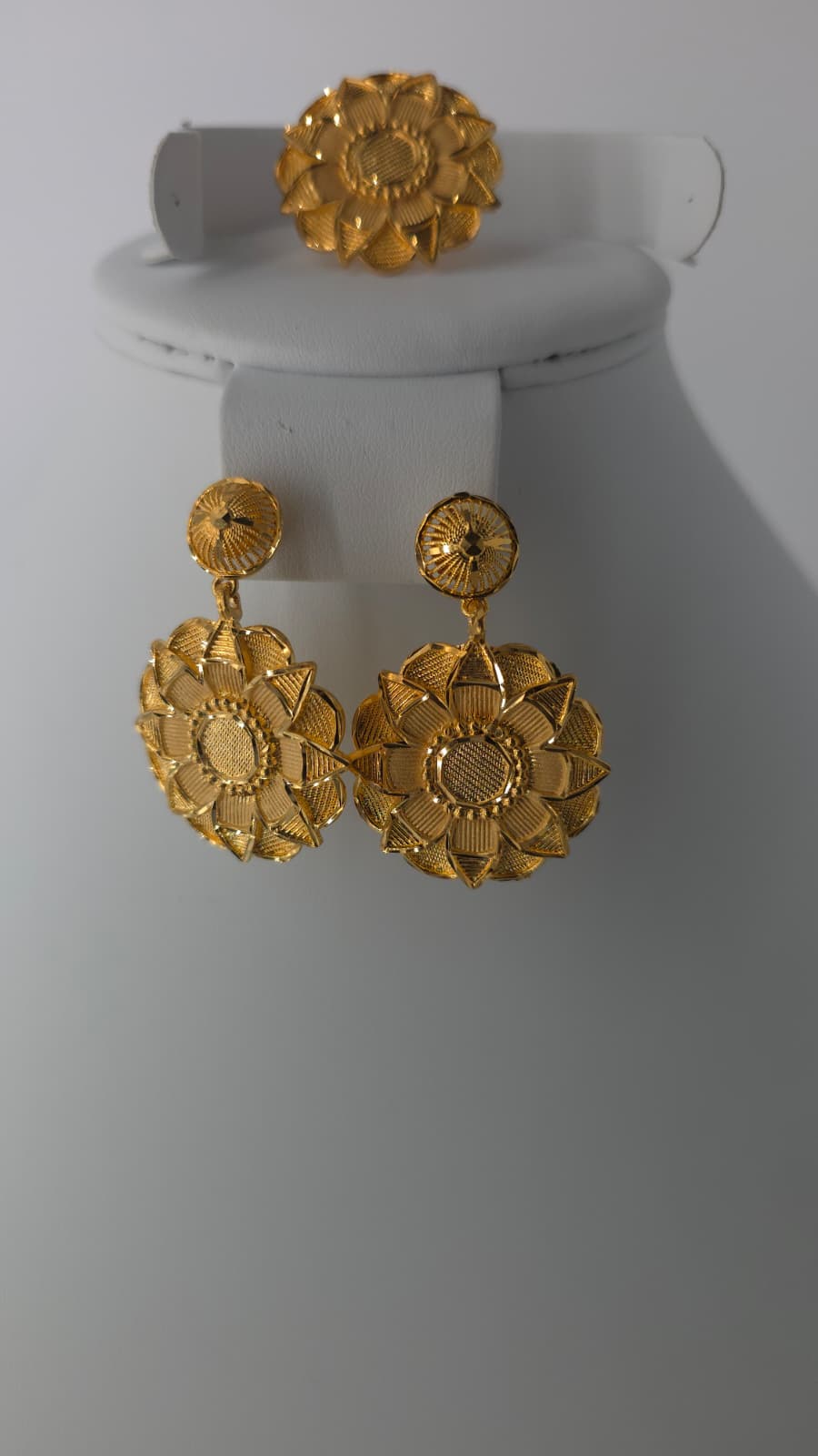 2-Piece Gold-Plated Earrings & Ring Set - E27