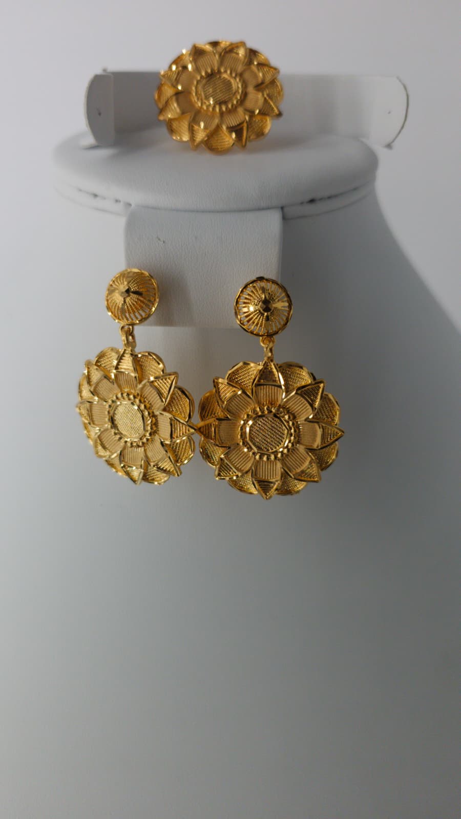 2-Piece Gold-Plated Earrings & Ring Set - E27