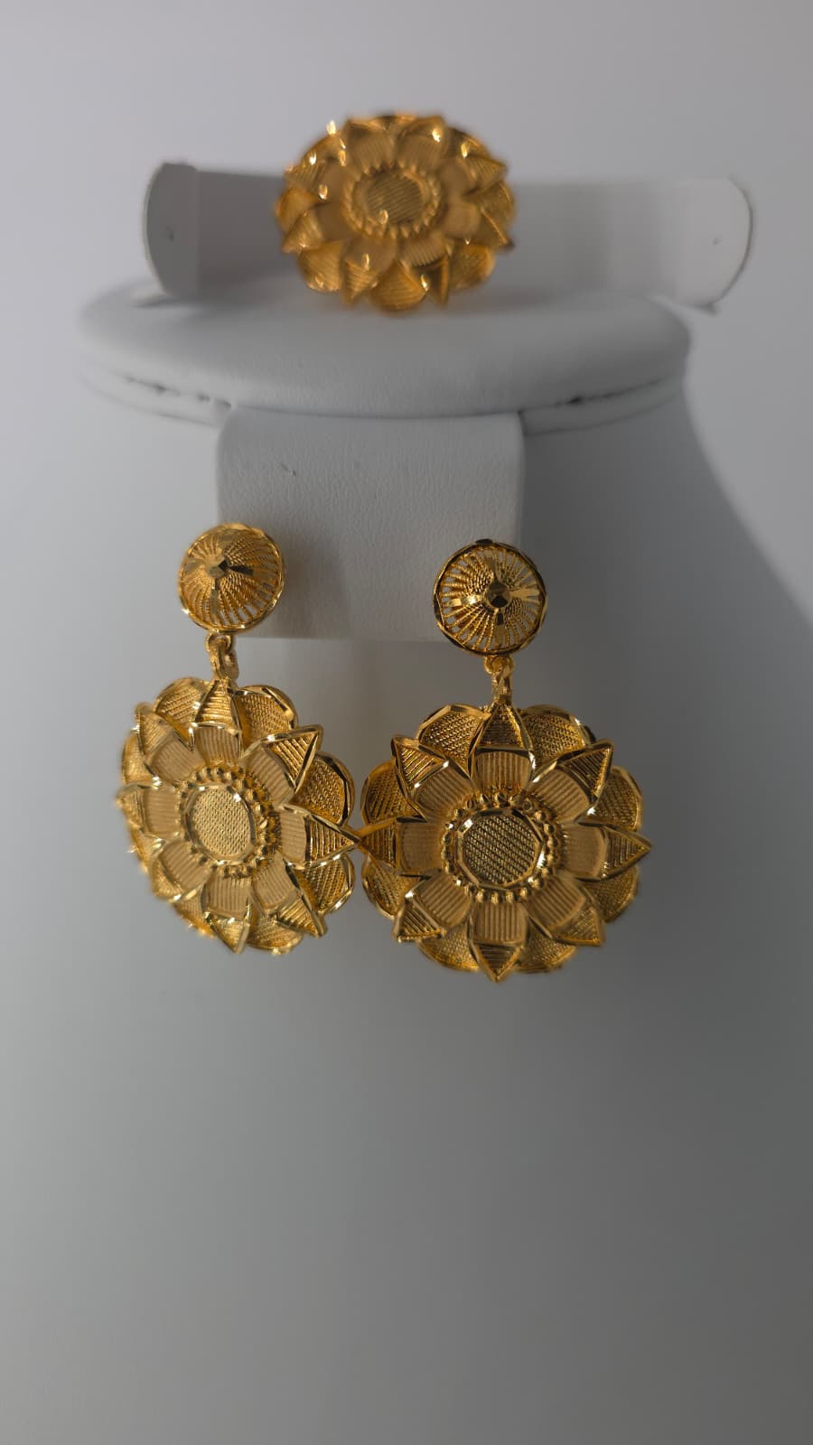 2-Piece Gold-Plated Earrings & Ring Set - E27