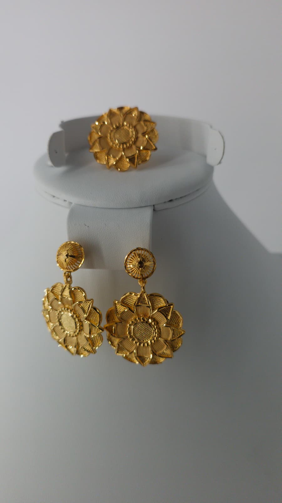 2-Piece Gold-Plated Earrings & Ring Set - E27