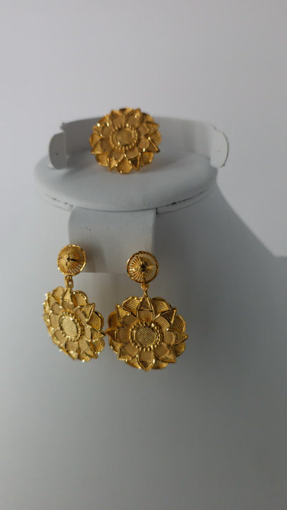 2-Piece Gold-Plated Earrings & Ring Set - E27