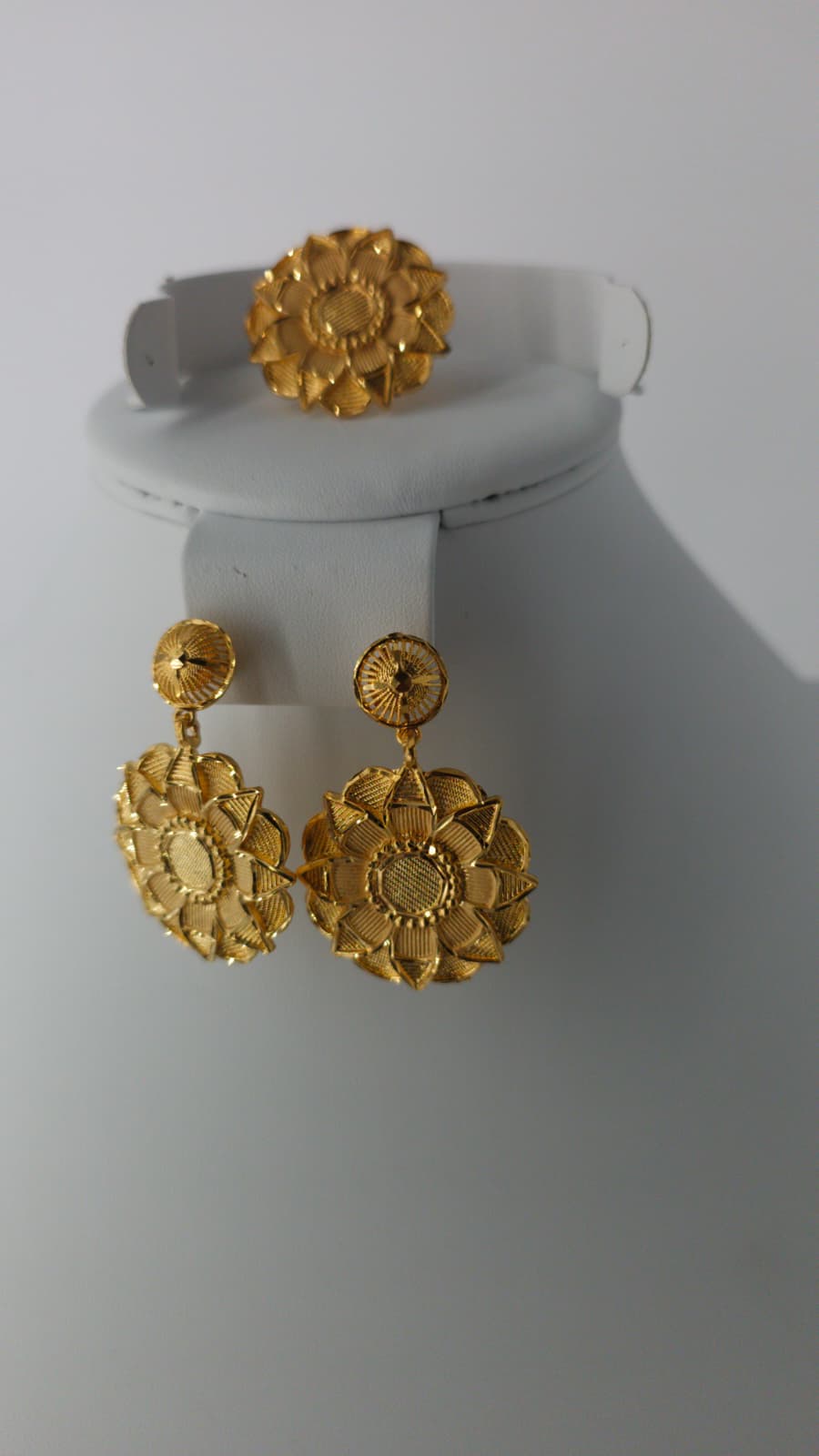 2-Piece Gold-Plated Earrings & Ring Set - E27