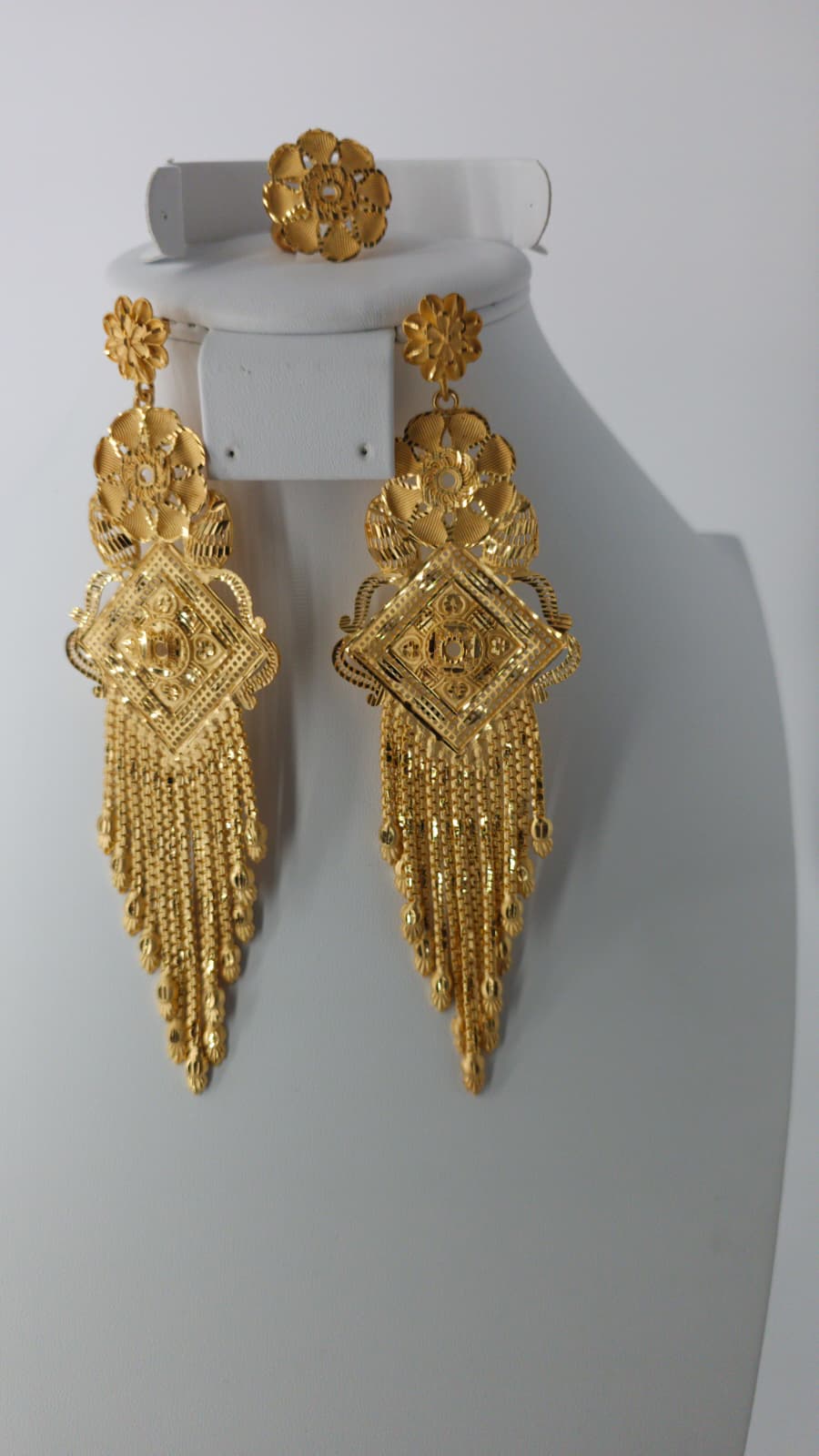 2-Piece Gold-Plated Earrings & Ring Set - E47
