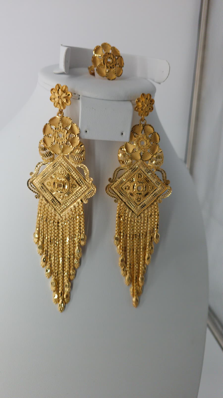 2-Piece Gold-Plated Earrings & Ring Set - E47