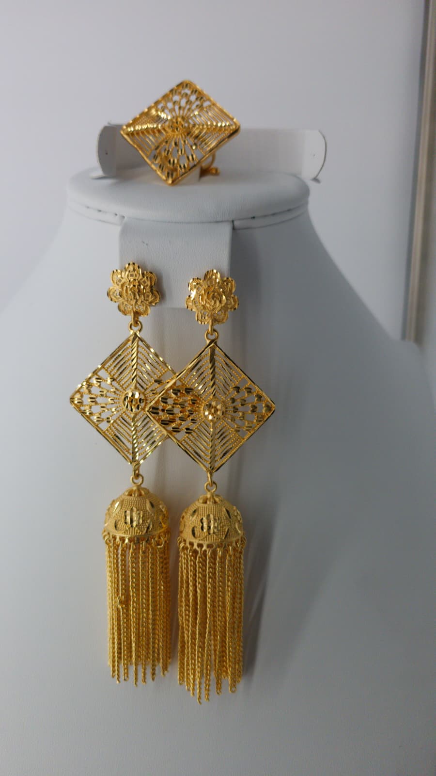 2-Piece Gold-Plated Earrings & Ring Set - E88