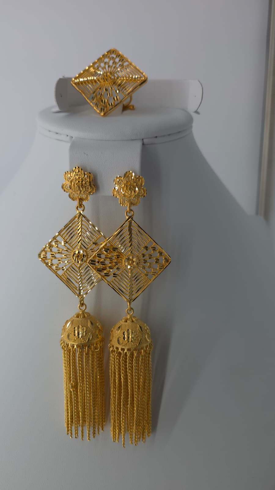 2-Piece Gold-Plated Earrings & Ring Set - E88