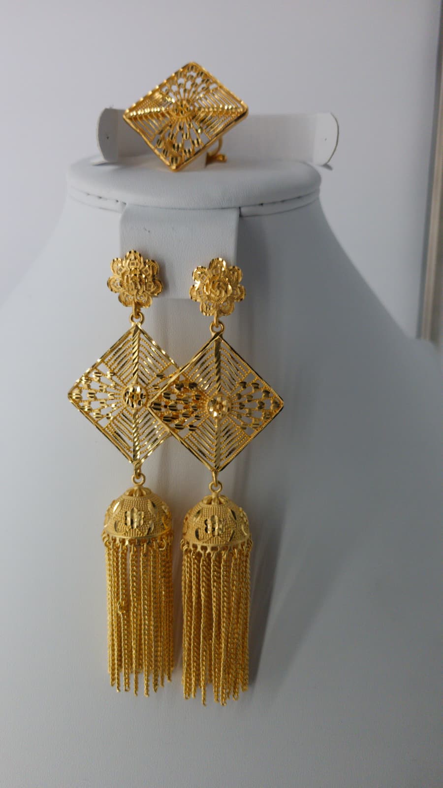 2-Piece Gold-Plated Earrings & Ring Set - E88