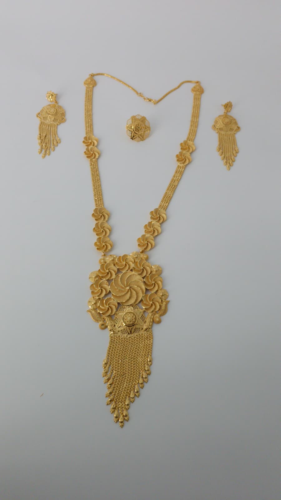 Gold Plated Matinee Set - 3 Pieces (Necklace, Earrings & Ring) HOE-MT-3-51- H119