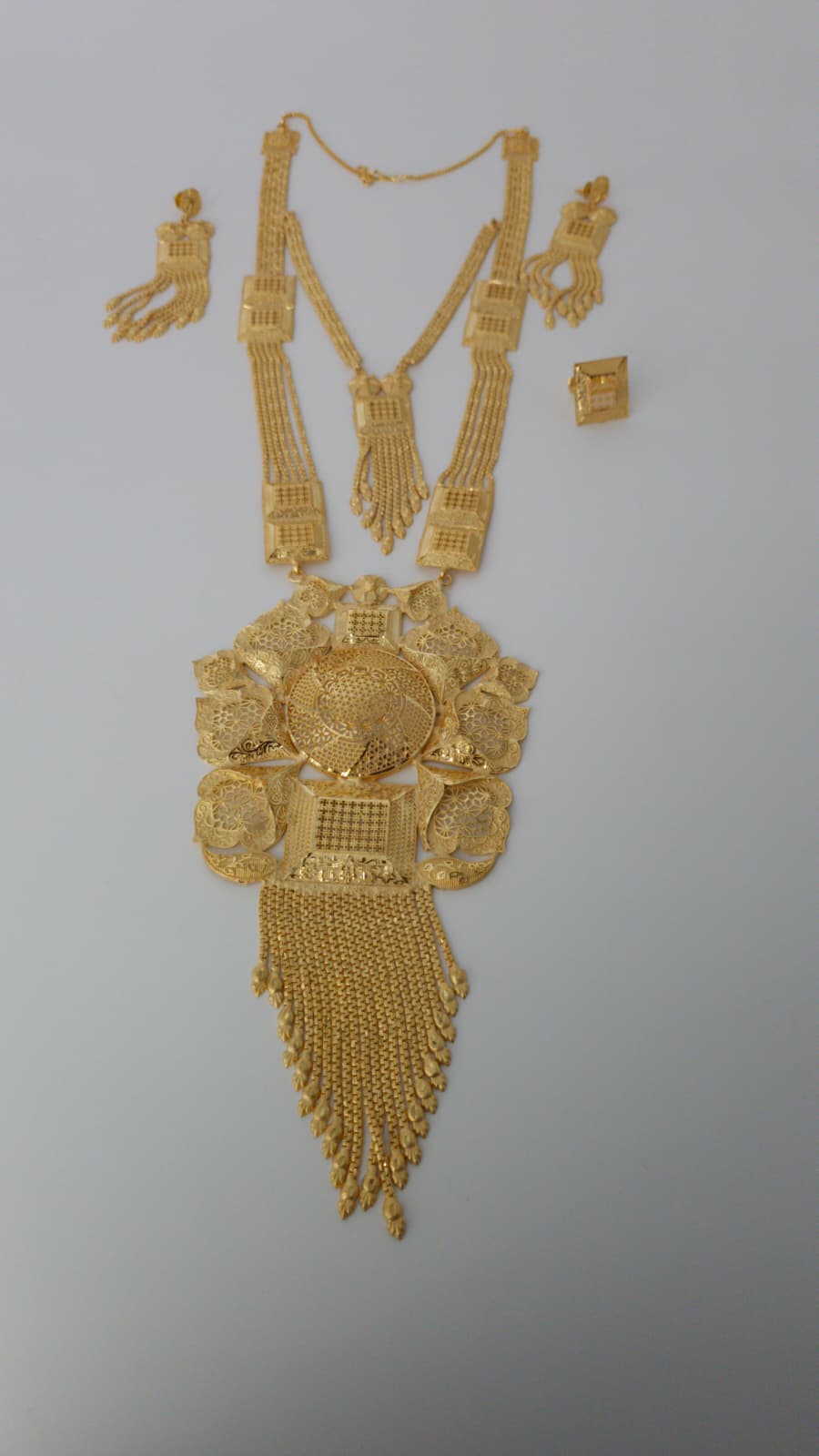 Gold Plated Matinee Set - 3 Pieces (Necklace, Earrings & Ring) HOE-MT-3-51- H68