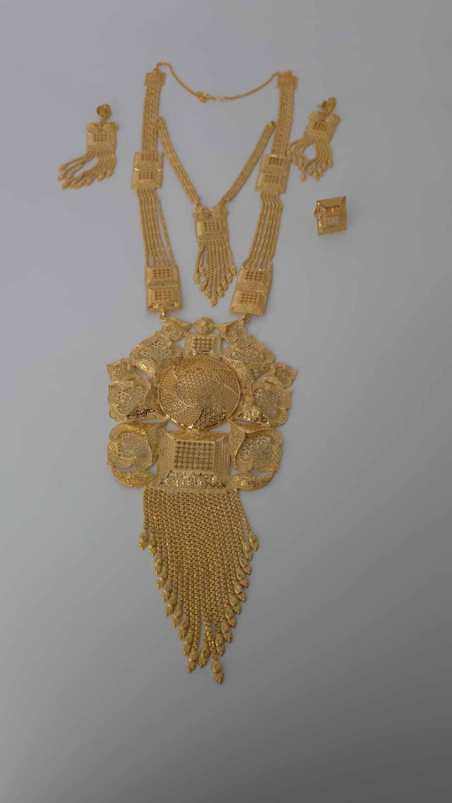 Gold Plated Matinee Set - 3 Pieces (Necklace, Earrings & Ring) HOE-MT-3-51- H68