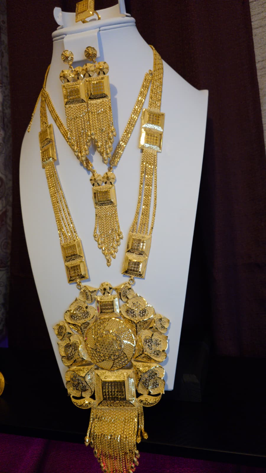 Gold Plated Matinee Set - 3 Pieces (Necklace, Earrings & Ring) HOE-MT-3-51- H68