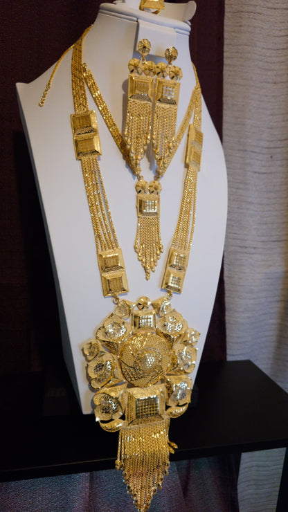 Gold Plated Matinee Set - 3 Pieces (Necklace, Earrings & Ring) HOE-MT-3-51- H68