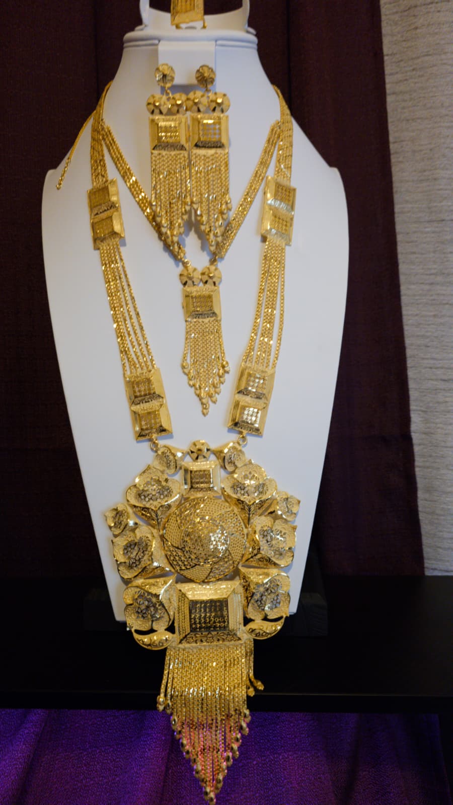 Gold Plated Matinee Set - 3 Pieces (Necklace, Earrings & Ring) HOE-MT-3-51- H68