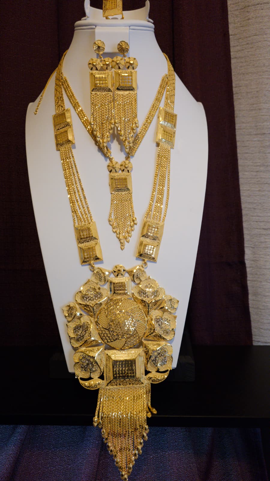 Gold Plated Matinee Set - 3 Pieces (Necklace, Earrings & Ring) HOE-MT-3-51- H68