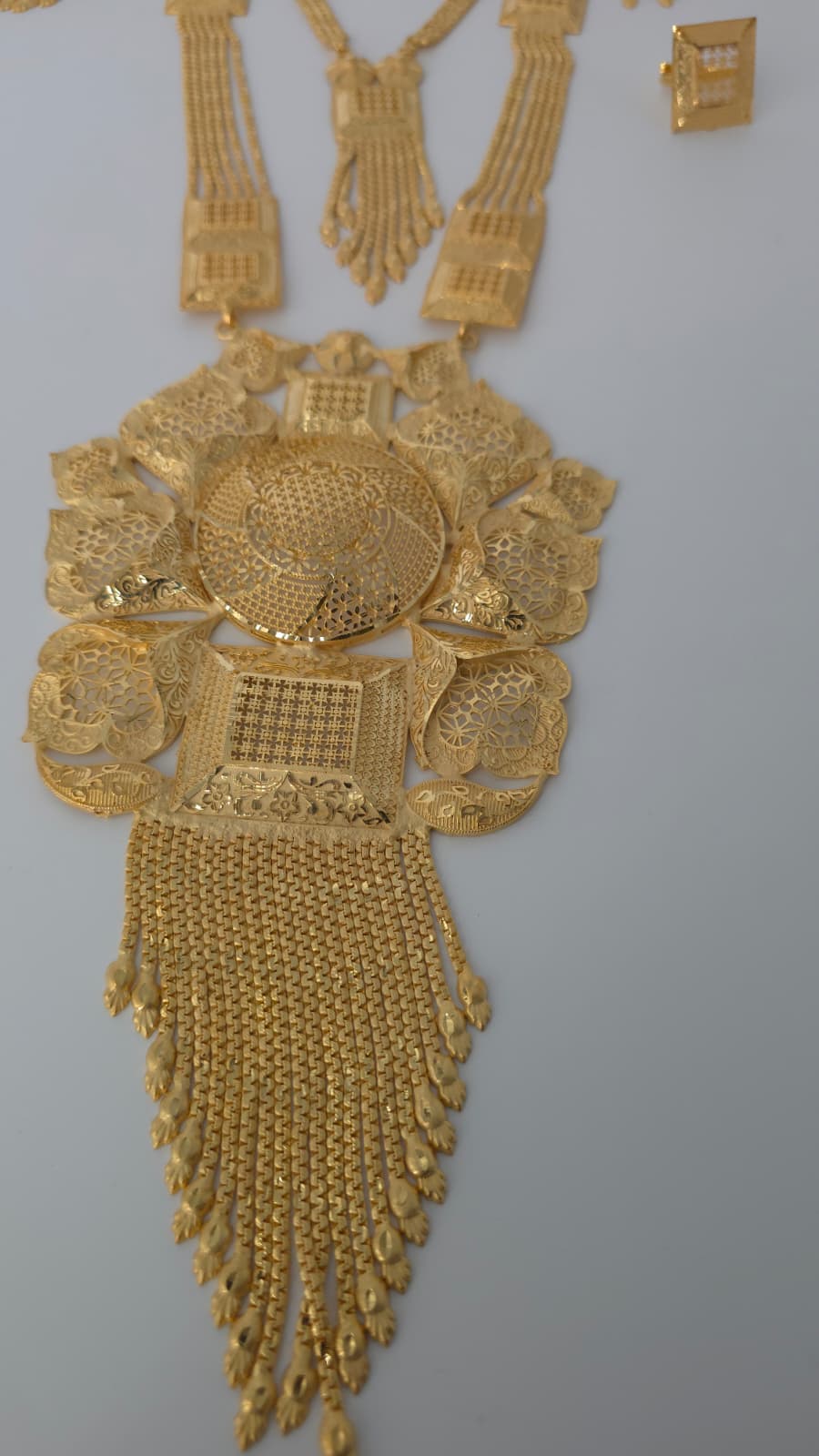 Gold Plated Matinee Set - 3 Pieces (Necklace, Earrings & Ring) HOE-MT-3-51- H68